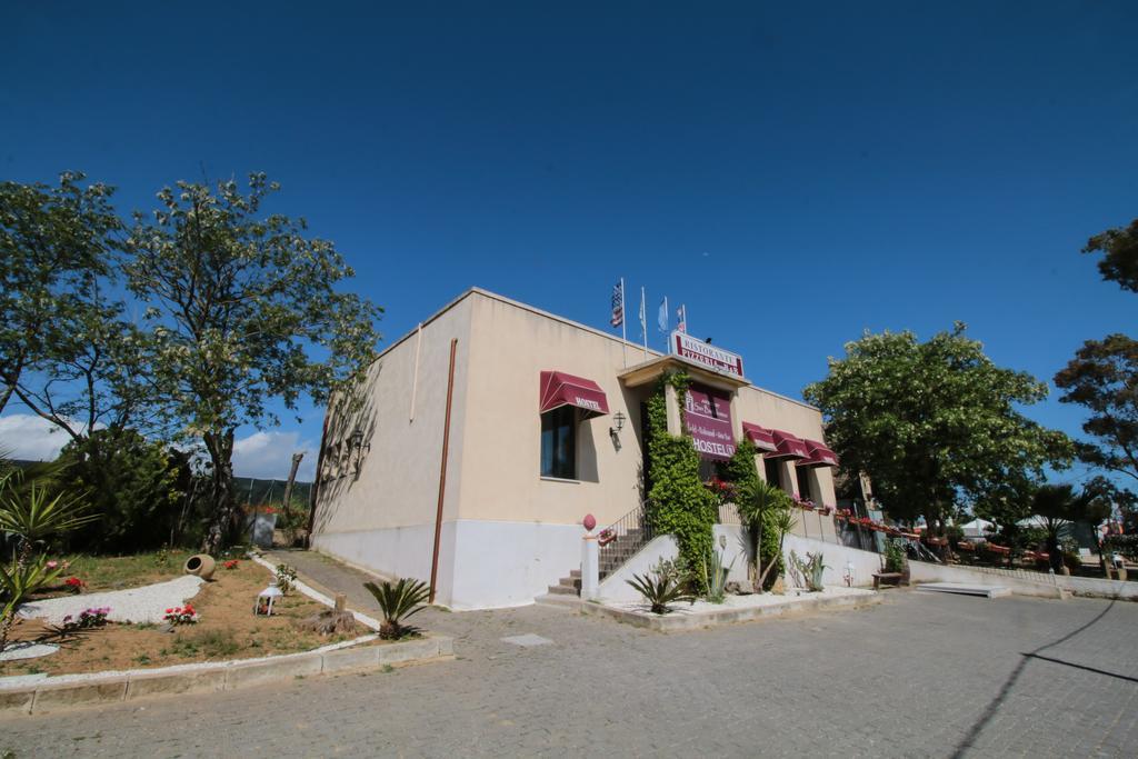 Agriturist Soleluna 칼타기론 외부 사진